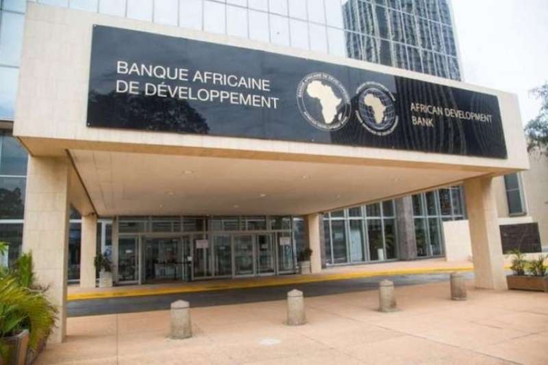 BANCO AFRICANO DE DESENVOLVIMENTO DOA UM MILHÃO DE DÓLARES A GRUPO MARROQUINO