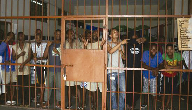 JUIZ APELA À CELERIDADE PROCESSUAL PARA EVITAR LOTAÇÃO DAS PRISÕES