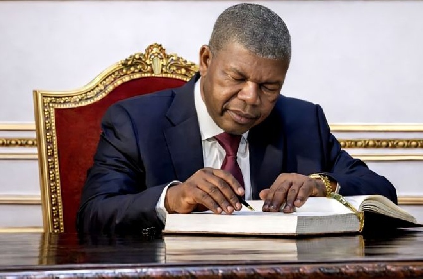 JOÃO LOURENÇO CONCEDE MAIS UM INDULTO PRESIDENCIAL A CENTENAS DE CIDADÃOS