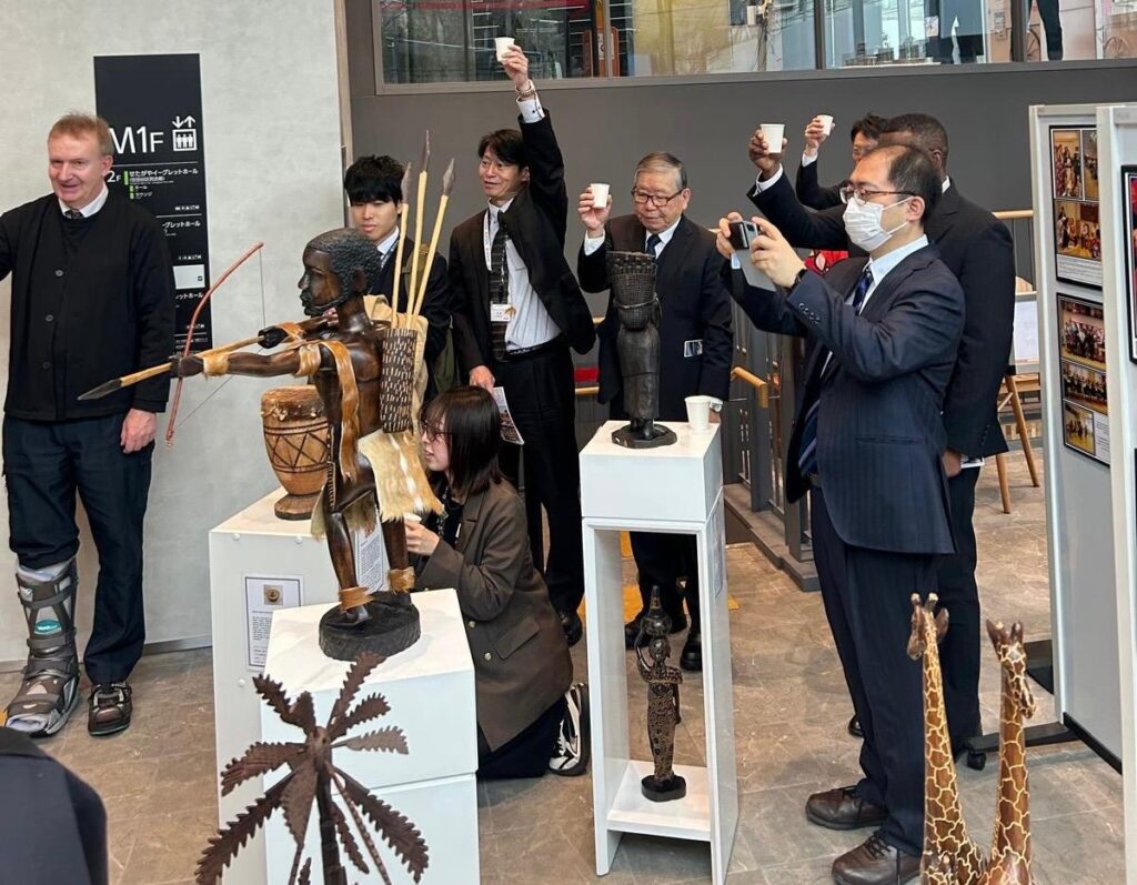 INAUGURADA EXPOSIÇÃO DE ARTE ANGOLANA NO JAPÃO