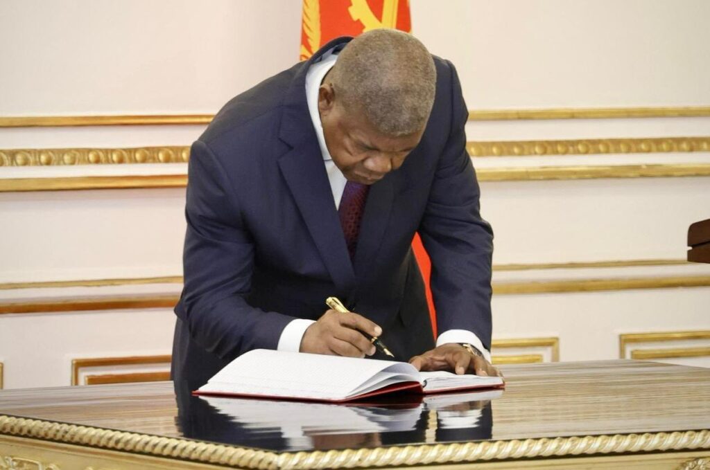 PRESIDENTE DA REPÚBLICA AUTORIZA CONSTRUÇÃO DO NOVO AEROPORTO DE CABINDA